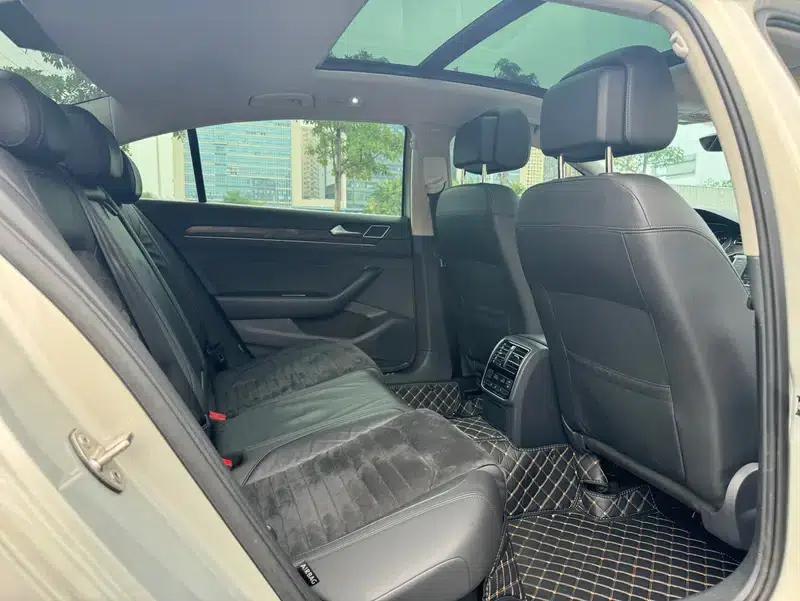 2017 Volkswagen Passat 380TSI DSG Luxury — миниатюра 17