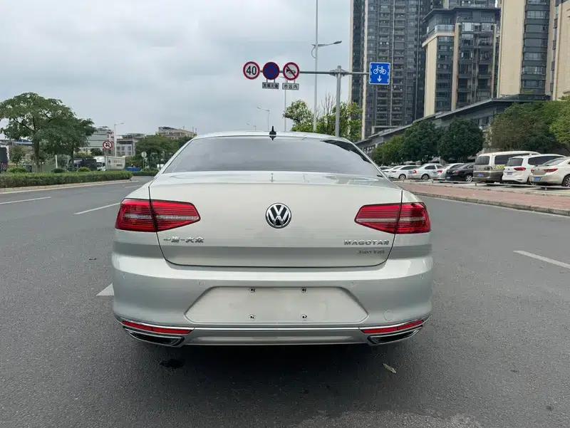 2017 Volkswagen Passat 380TSI DSG Luxury — миниатюра 6