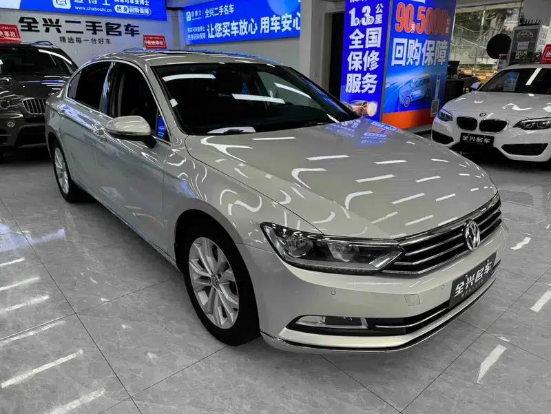 2017 Volkswagen Magotan 330TSI DSG Leading Edition — миниатюра 3