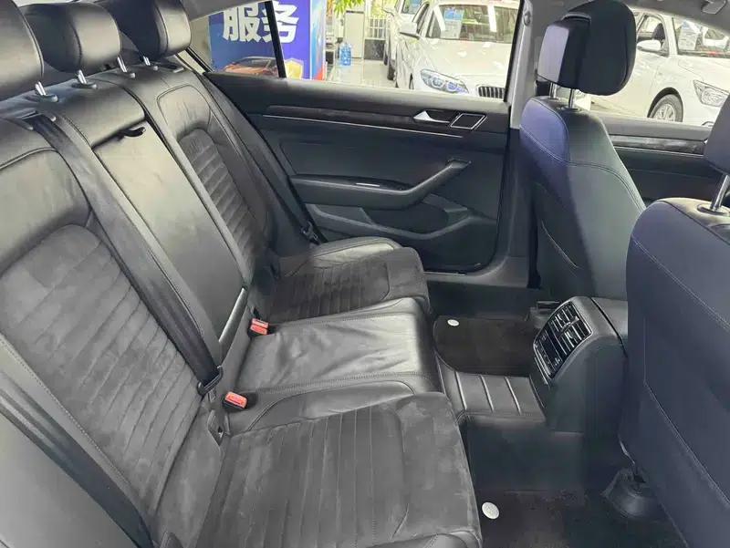 2017 Volkswagen Magotan 330TSI DSG Leading Edition — миниатюра 7