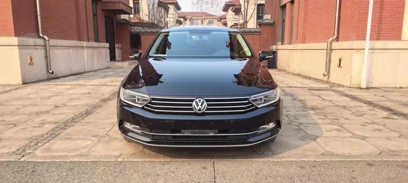 2018 Volkswagen Passat 330TSI DSG Leading Edition — миниатюра 2
