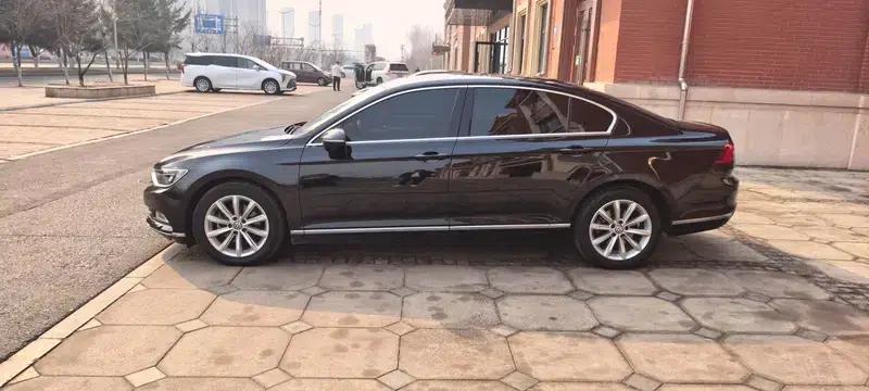 2018 Volkswagen Passat 330TSI DSG Leading Edition — миниатюра 3