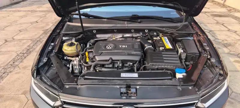 2018 Volkswagen Passat 330TSI DSG Leading Edition — миниатюра 5