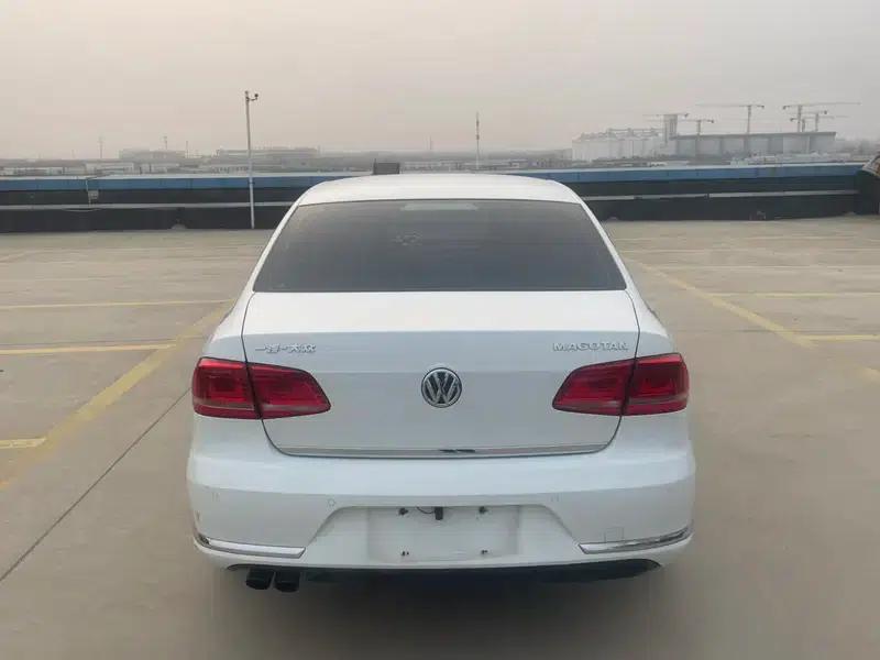 2015 Volkswagen Passat 1.8TSI Luxury — миниатюра 4
