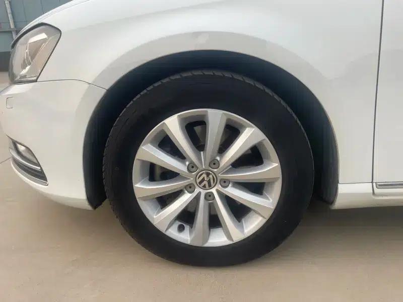 2015 Volkswagen Passat 1.8TSI Luxury — миниатюра 8