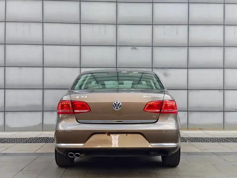 2015 Volkswagen Passat 1.8TSI Luxury — миниатюра 3