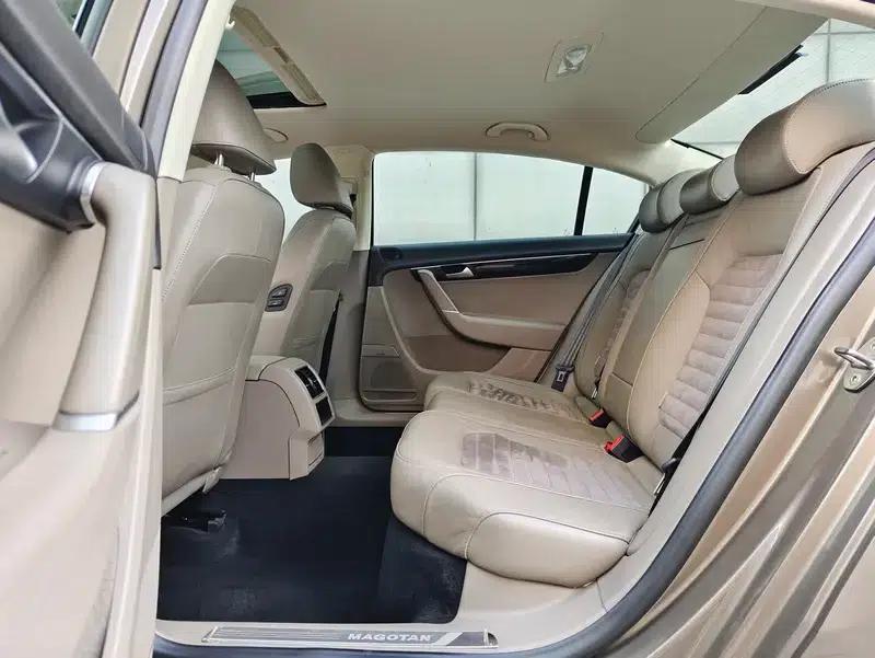 2015 Volkswagen Passat 1.8TSI Luxury — миниатюра 9