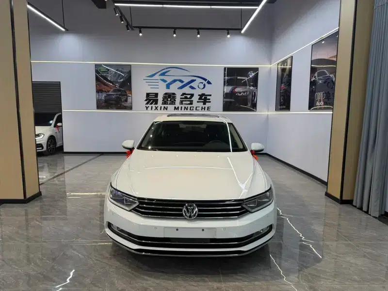 2017 Volkswagen Magotan 330TSI DSG Leading Edition — миниатюра 2