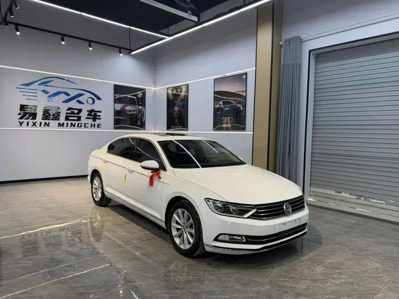 2017 Volkswagen Magotan 330TSI DSG Leading Edition — миниатюра 3