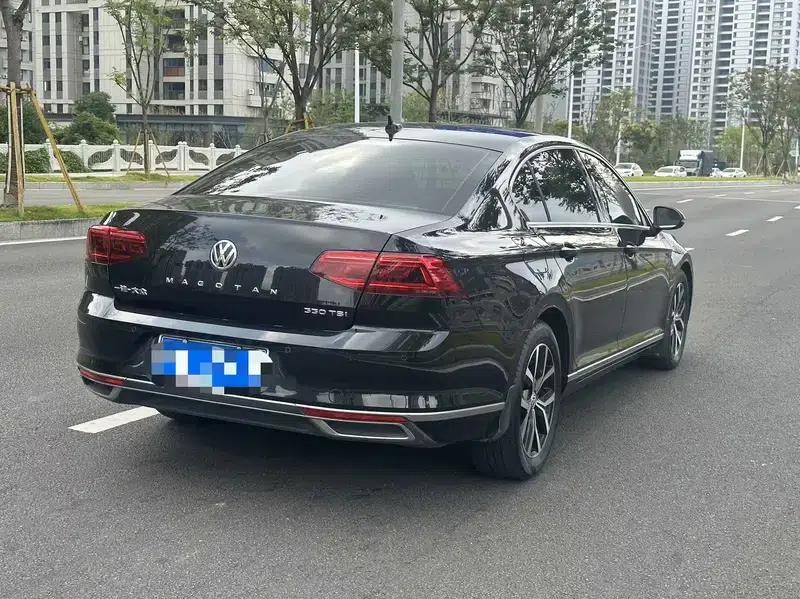 2020 Volkswagen Passat 330TSI DSG Leading Edition — миниатюра 7