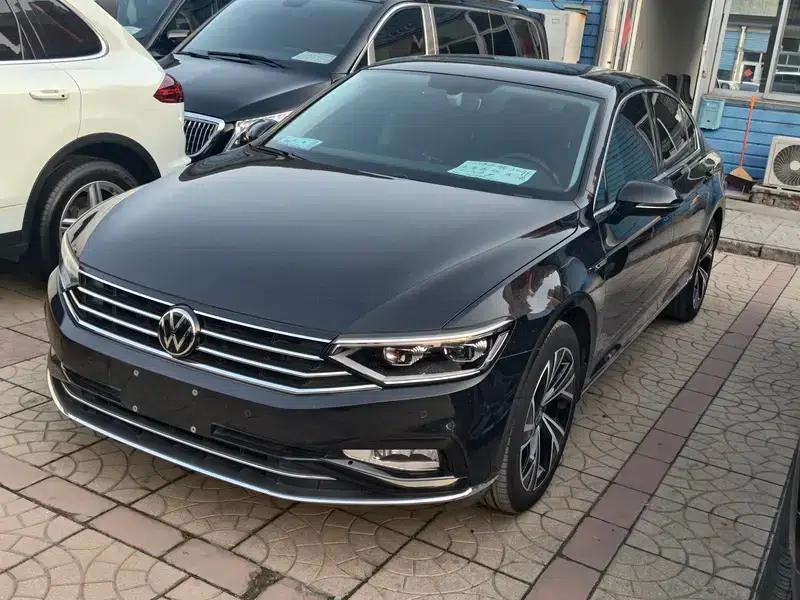 Volkswagen Passat 2021 330TSI DSG 30th Anniversary Edition — миниатюра 1