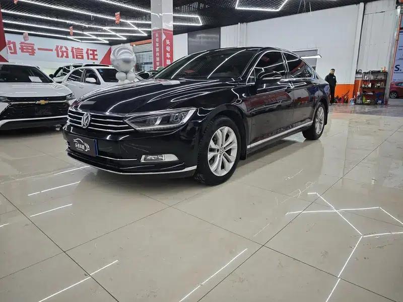 2019 Volkswagen Magotan 330TSI DSG Luxury Edition (National V Emission Standard) — миниатюра 1