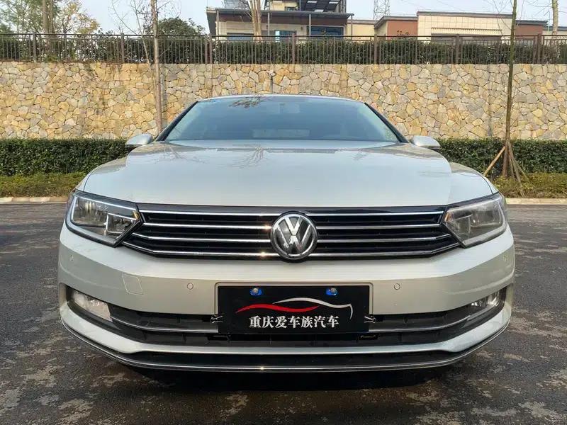 2018 Volkswagen Passat 280TSI DSG Leading Edition — миниатюра 2