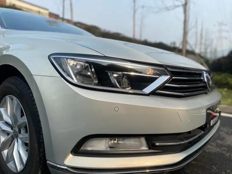 2018 Volkswagen Passat 280TSI DSG Leading Edition — миниатюра 19
