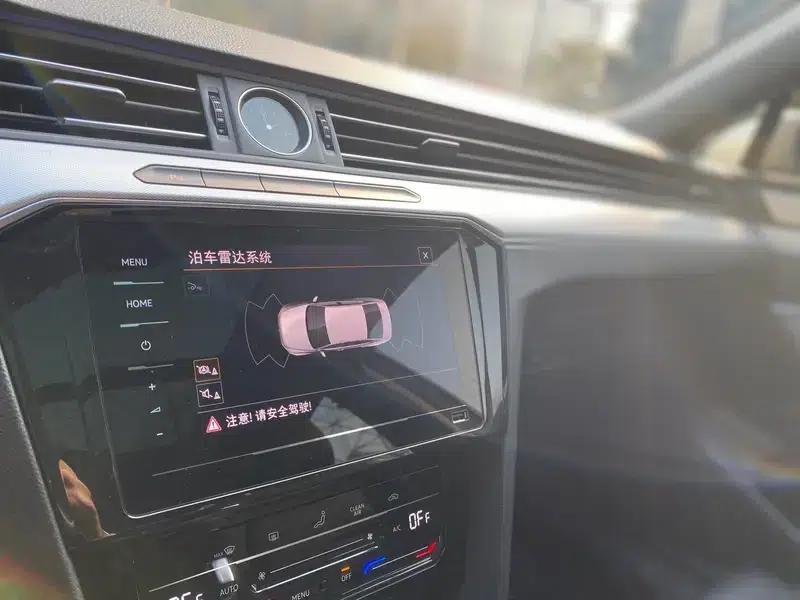 2018 Volkswagen Passat 280TSI DSG Leading Edition — миниатюра 20