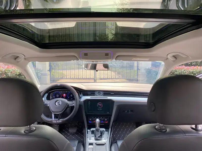 2018 Volkswagen Passat 280TSI DSG Leading Edition — миниатюра 29