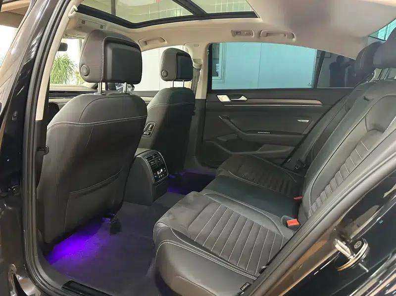 Volkswagen Passat 2021 330TSI DSG 30th Anniversary Edition — миниатюра 16