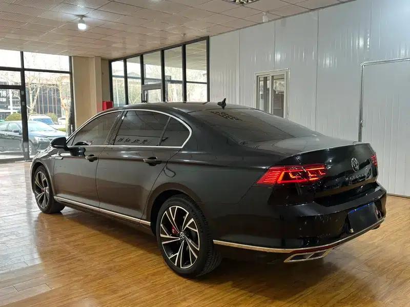 Volkswagen Passat 2021 330TSI DSG 30th Anniversary Edition — миниатюра 4