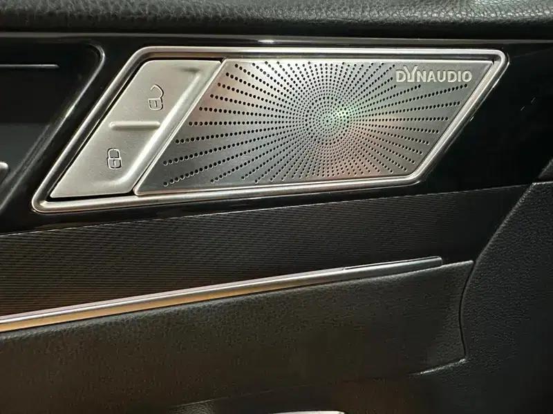 Volkswagen Passat 2021 330TSI DSG 30th Anniversary Edition — миниатюра 10