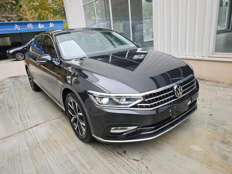 2020 Volkswagen Passat 330TSI DSG Leading Edition — миниатюра 3