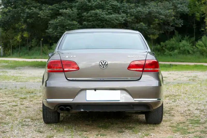 Volkswagen Passat 2016 1.8TSI 25th Anniversary Edition — миниатюра 5