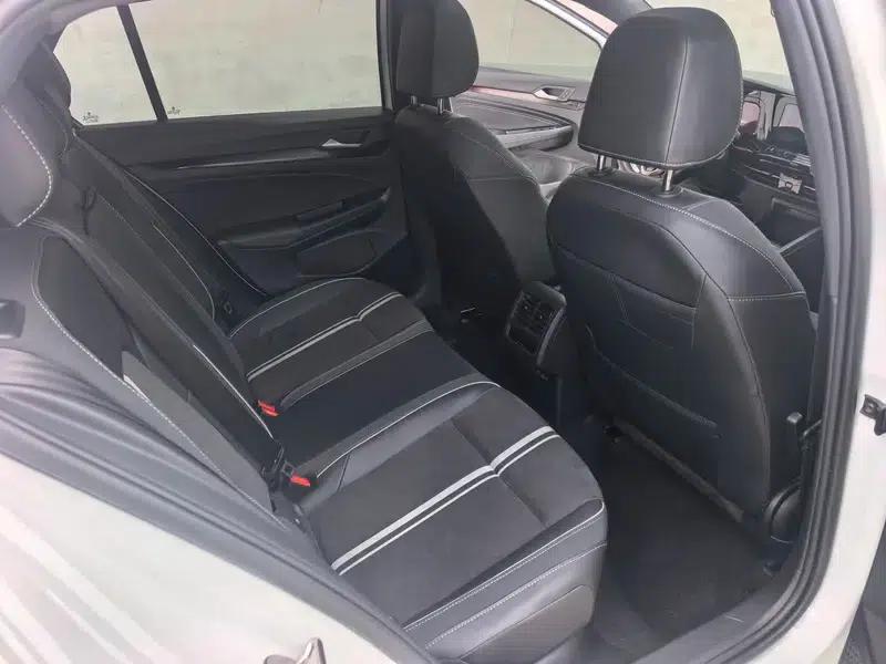 2022 Golf 280TSI DSG R-Line — миниатюра 21