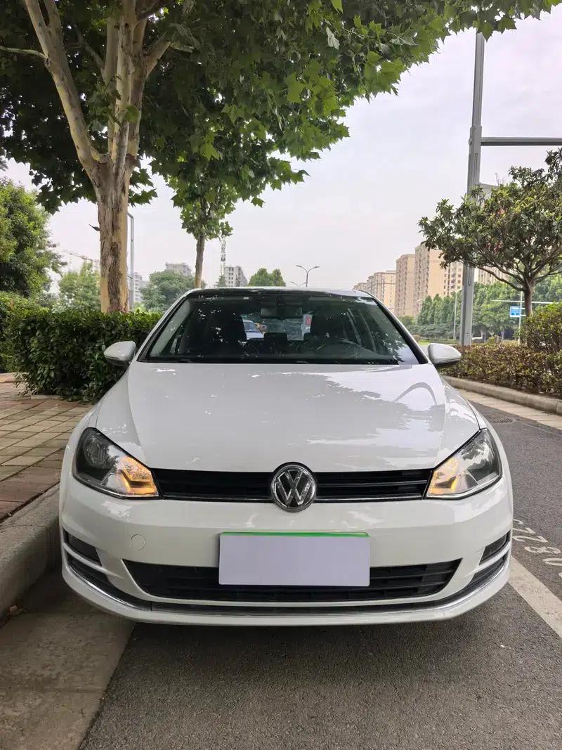 2015 Golf 1.4TSI Automatic Luxury — миниатюра 2