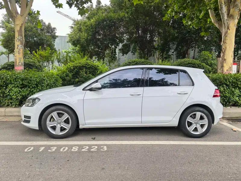 2015 Golf 1.4TSI Automatic Luxury — миниатюра 3