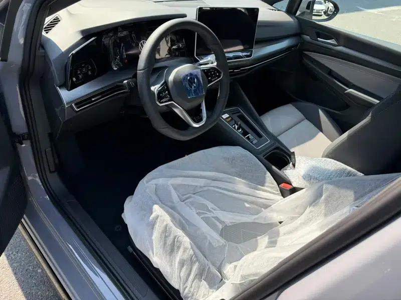 2025 Golf Facelift 300TSI R-Line — миниатюра 13