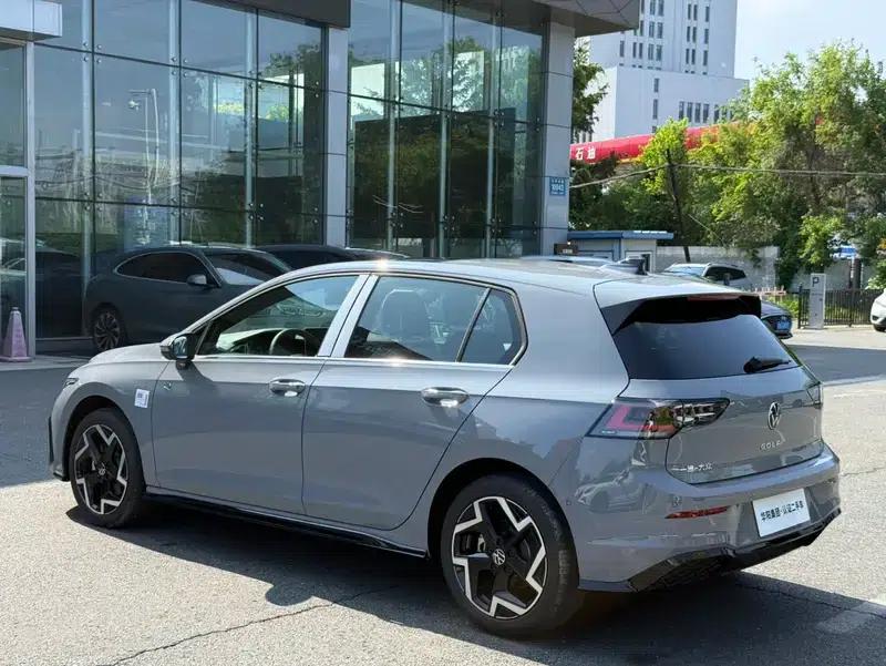2025 Golf Facelift 300TSI R-Line — миниатюра 4