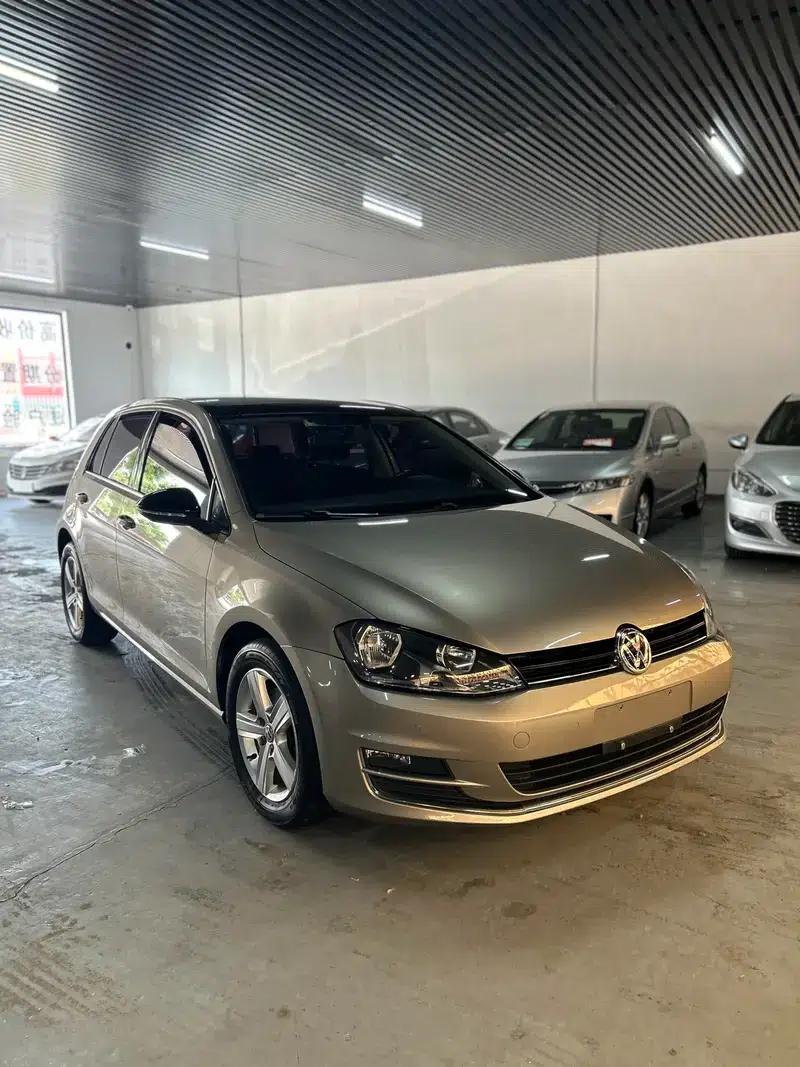 2017 Golf 1.6L Automatic Comfort Millionth Unit Commemorative Edition — миниатюра 3