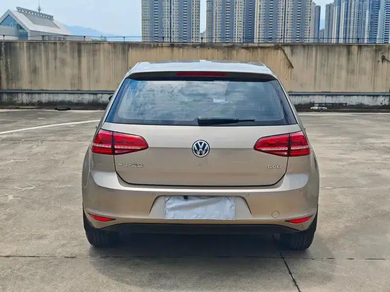 2016 Golf 1.6L Automatic Fashion Edition — миниатюра 5