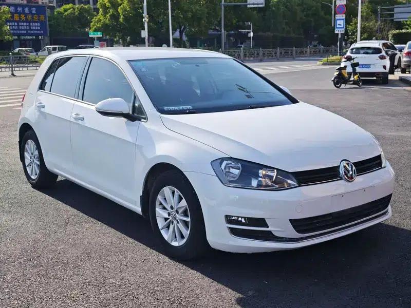 2016 Golf 1.6L Automatic Fashion Edition — миниатюра 3