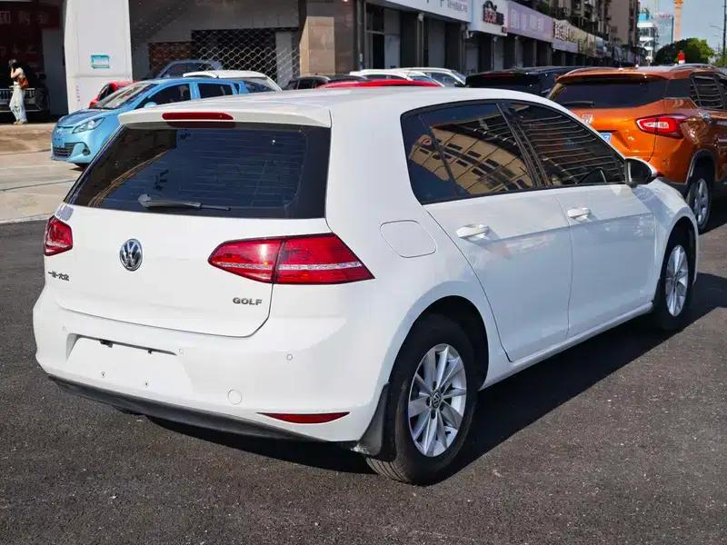 2016 Golf 1.6L Automatic Fashion Edition — миниатюра 5