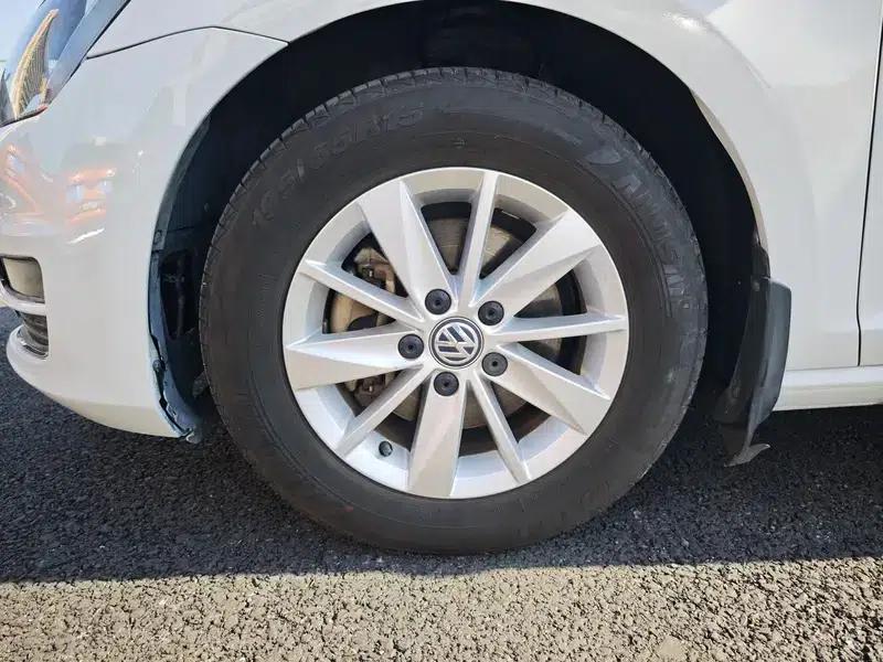 2016 Golf 1.6L Automatic Fashion Edition — миниатюра 8