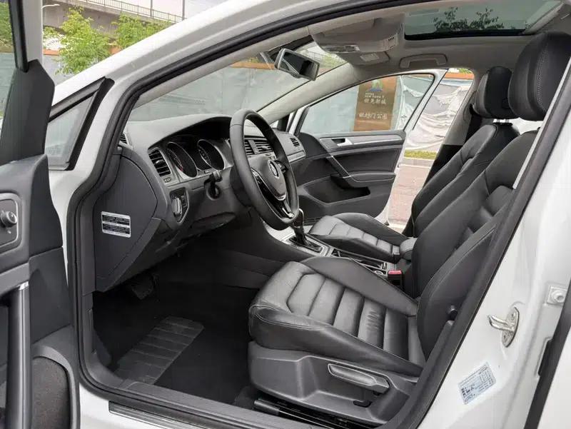 2015 Golf 1.4TSI Automatic Luxury — миниатюра 14