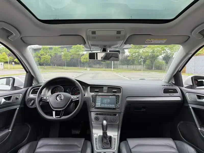 2015 Golf 1.4TSI Automatic Luxury — миниатюра 9