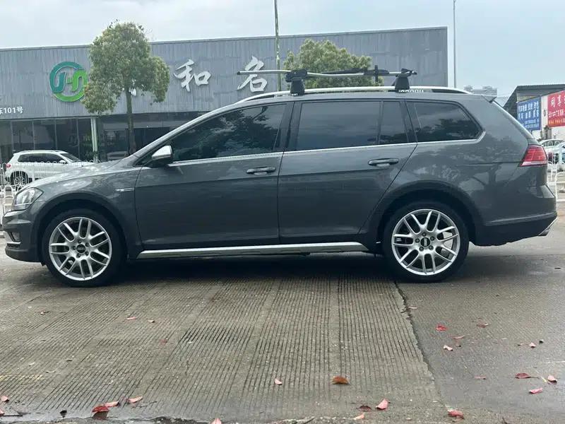 2019 Golf (Imported) 1.8TSI Touring Edition — миниатюра 4