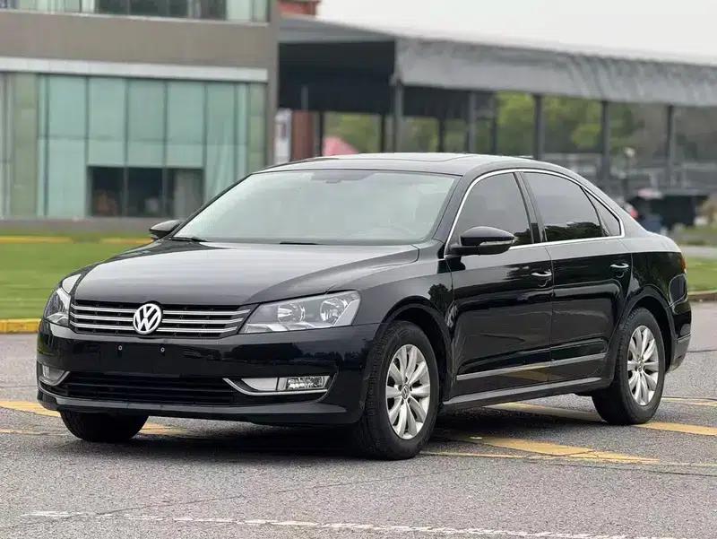 2015 Passat 1.8TSI DSG Premium Edition — миниатюра 1