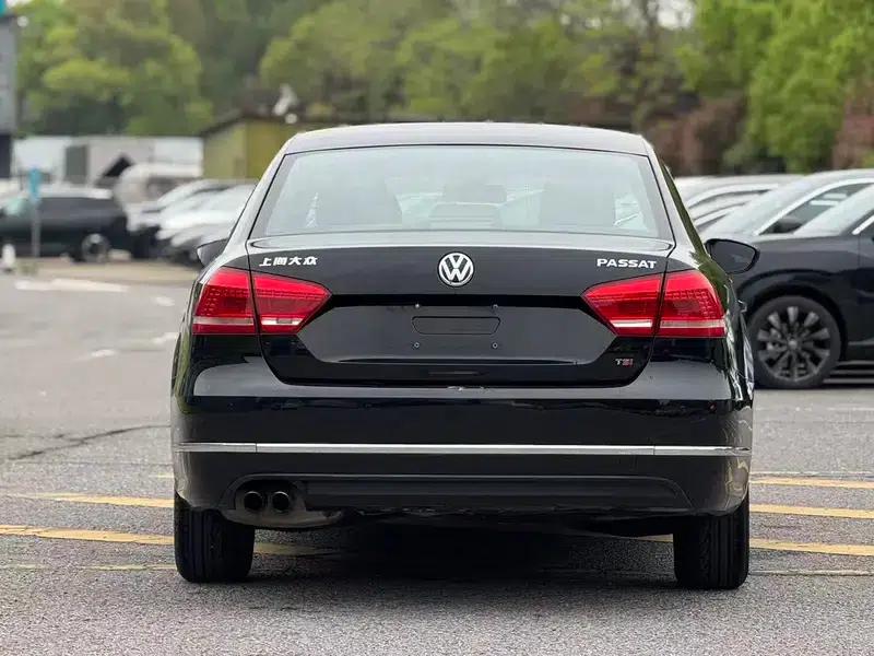 2015 Passat 1.8TSI DSG Premium Edition — миниатюра 4