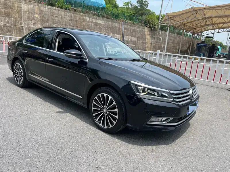 2016 Passat 330TSI DSG Royal Edition — миниатюра 3
