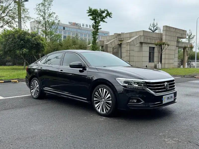 2019 Volkswagen Passat 330TSI Luxury Edition (China VI Emission Standard) — миниатюра 3