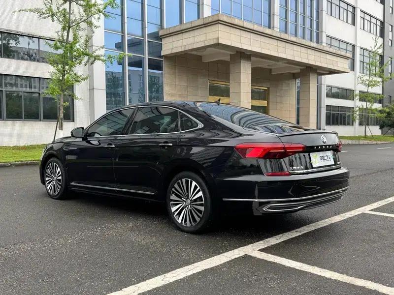 2019 Volkswagen Passat 330TSI Luxury Edition (China VI Emission Standard) — миниатюра 4