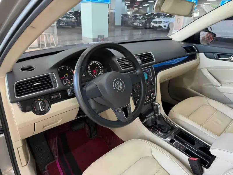 2013 Passat 1.8TSI DSG Premium Edition — миниатюра 8