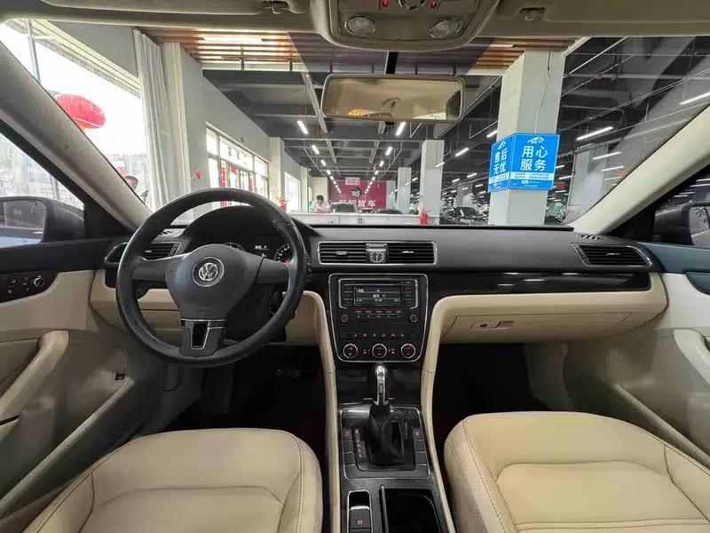 2013 Passat 1.8TSI DSG Premium Edition — миниатюра 10