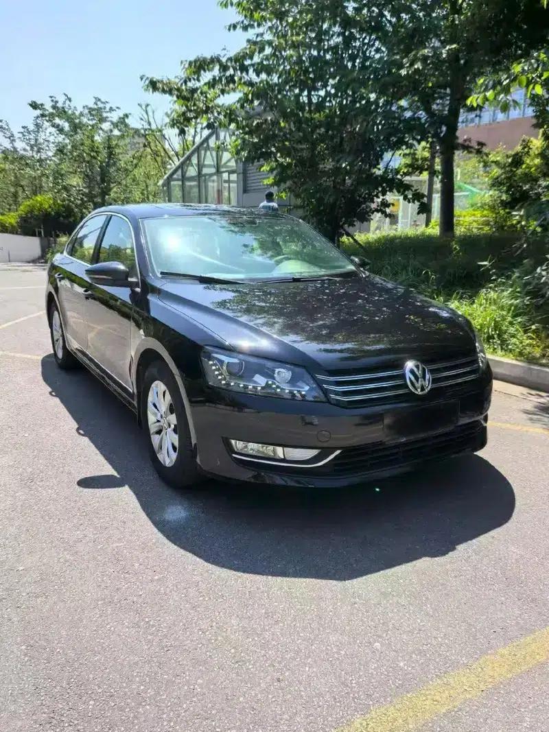 2011 Passat 1.8TSI DSG Premium Edition — миниатюра 3