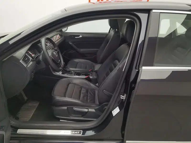2017 Passat 330TSI DSG Premium Edition — миниатюра 18