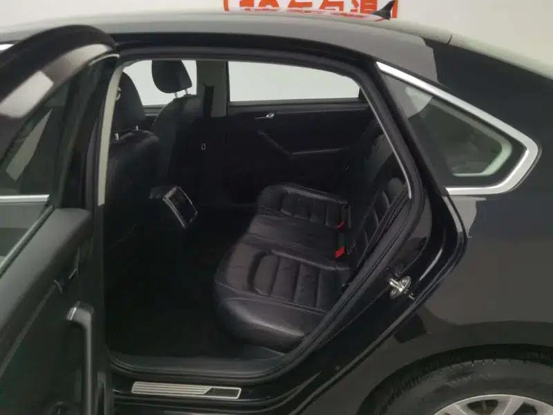 2017 Passat 330TSI DSG Premium Edition — миниатюра 21