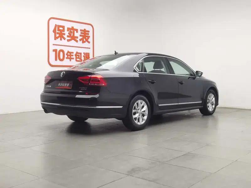 2017 Passat 330TSI DSG Premium Edition — миниатюра 4