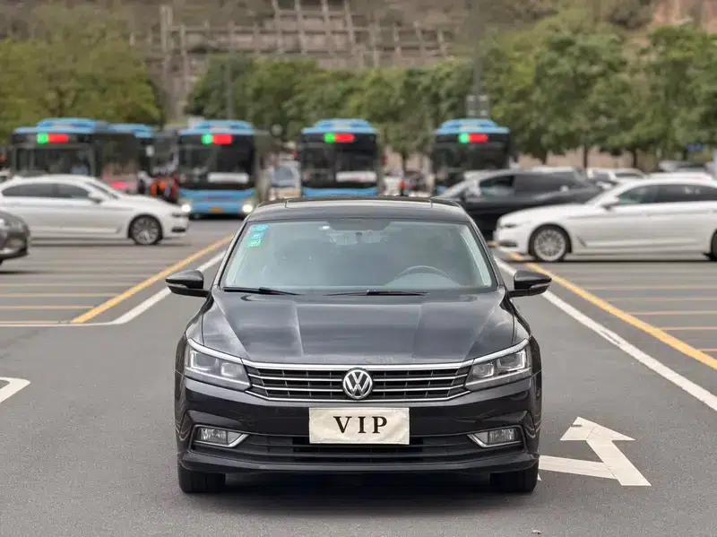 2017 Passat 330TSI DSG Premium Edition — миниатюра 2